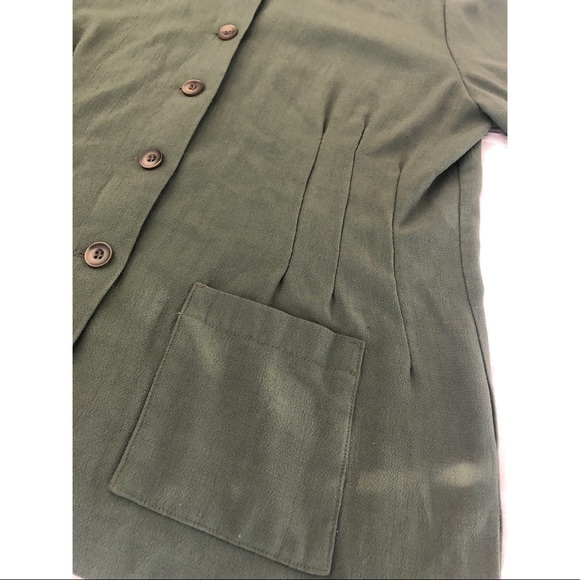 Vintage Button Up Blouse with Dart Detail - Picture 4 of 16